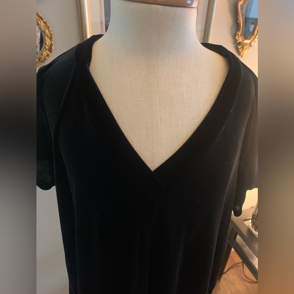 NWT Modcloth Black Velvet Like Top - Picture 11 of 11